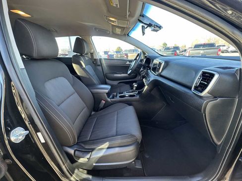 Used 2021 Kia Sportage LX image 23
