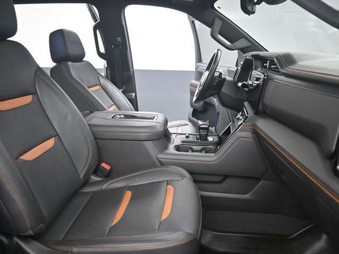 Used 2022 GMC Sierra 1500 AT4 w/ AT4 Premium Package image 27