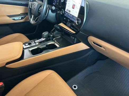 Certified 2025 Lexus NX 250 FWD w/ Premium Package image 13