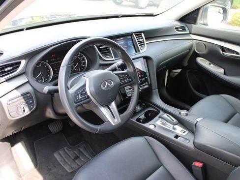 Certified 2025 INFINITI QX50 Luxe image 5