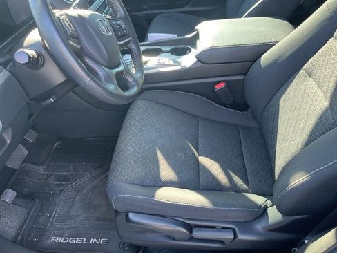 Used 2024 Honda Ridgeline Sport image 13