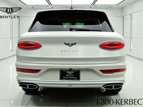 Certified 2023 Bentley Bentayga Extended Wheelbase image 11