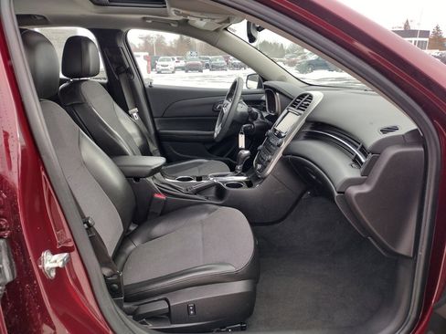 Used 2015 Chevrolet Malibu LT image 11