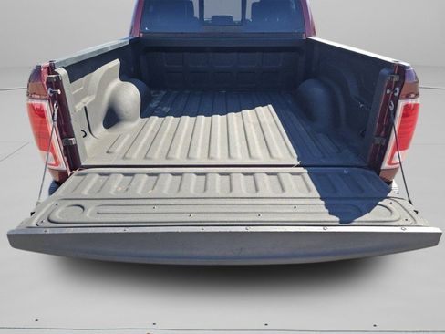 Used 2017 RAM 1500 Laramie image 24