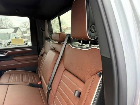 New 2026 GMC Sierra 2500 Denali Ultimate AWD/4WD image 8