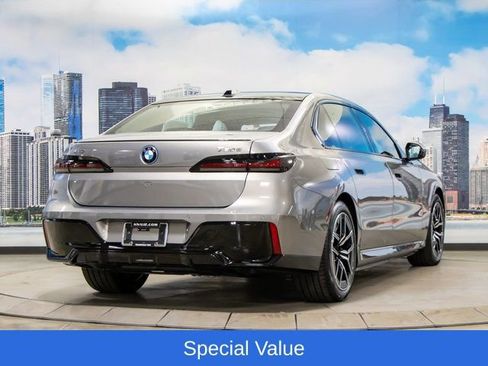 Used 2025 BMW 750e xDrive AWD/4WD image 8
