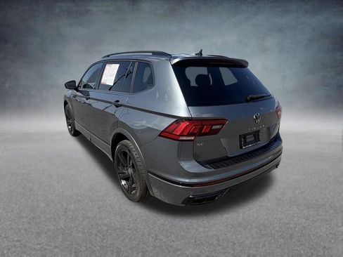 Used 2023 Volkswagen Tiguan SE R-Line AWD/4WD image 3
