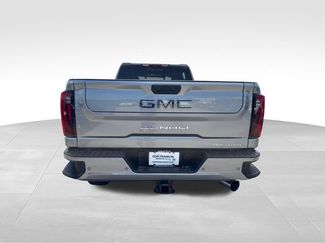 New 2026 GMC Sierra 2500 Denali Ultimate AWD/4WD video 4