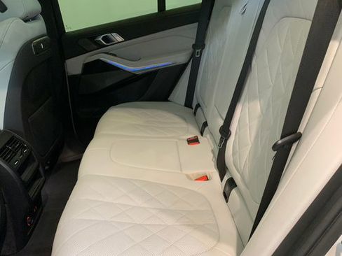 Used 2024 BMW X5 xDrive40i w/ M Sport Package AWD/4WD image 54