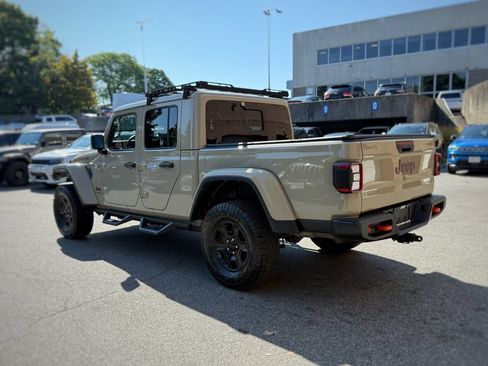 Used 2022 Jeep Gladiator Mojave w/ LED Lighting Group AWD/4WD image 12