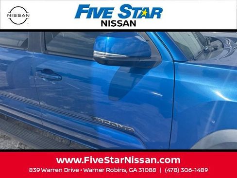 Used 2018 Toyota Tacoma TRD Off-Road w/ TRD Premium Off Road Package RWD image 5