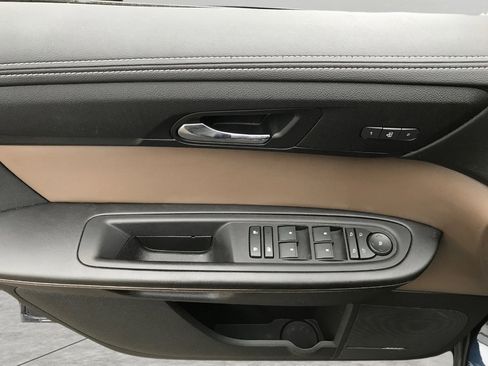 Used 2017 GMC Acadia Limited SLT image 33