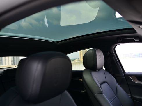 Certified 2026 Porsche Cayenne Coupe AWD image 15