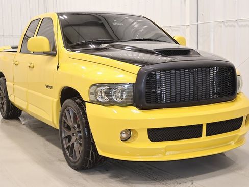 Used 2005 Dodge Ram 1500 Truck 2WD Quad Cab image 3