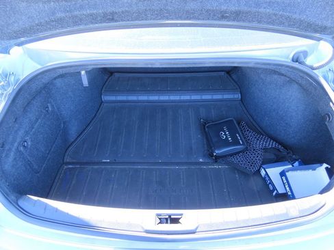 Used 2017 INFINITI Q60 w/ Cargo Package image 12