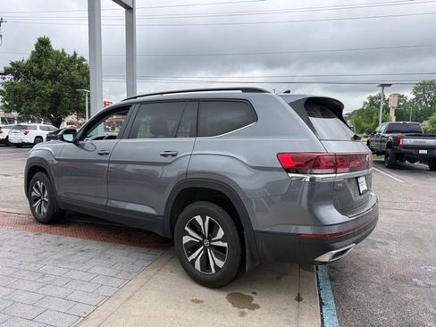 Certified 2025 Volkswagen Atlas SE AWD/4WD image 4