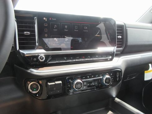 New 2025 GMC Sierra 2500 SLT w/ SLT Convenience Package image 20