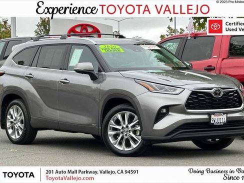 Certified 2026 Toyota Highlander Limited AWD/4WD image 1