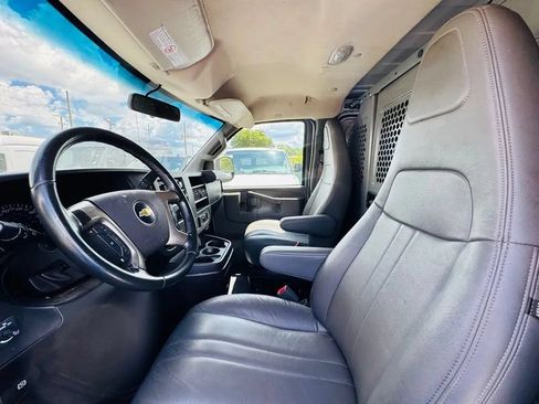 Used 2019 Chevrolet Express 2500 w/ Driver Convenience Package RWD image 10