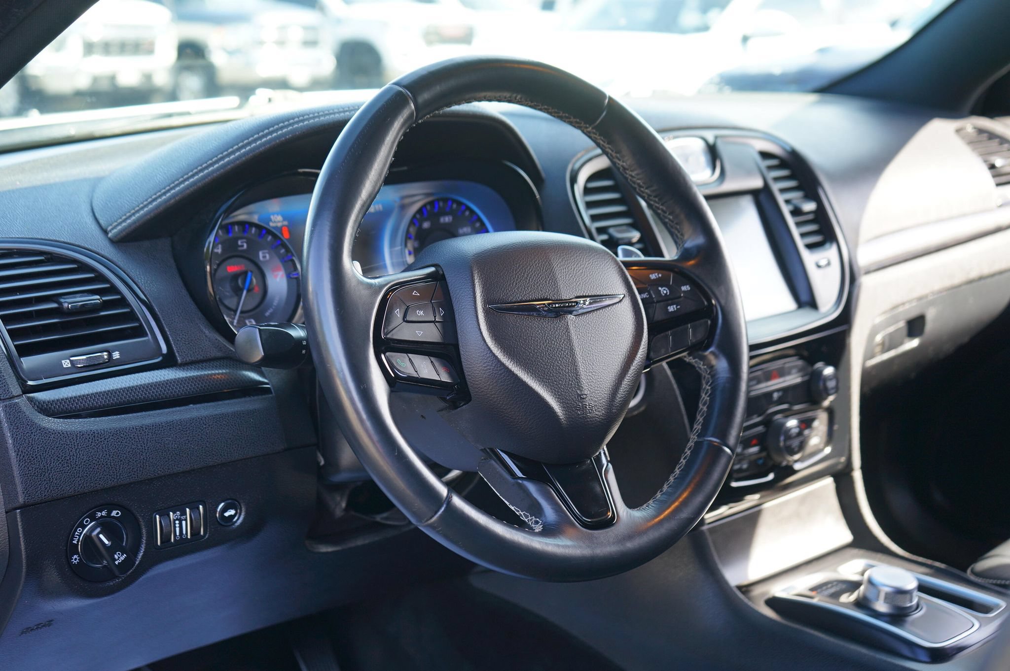 Used 2015 Chrysler 300 S RWD image 12