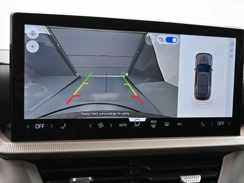 New 2026 Ford Explorer Active RWD image 19