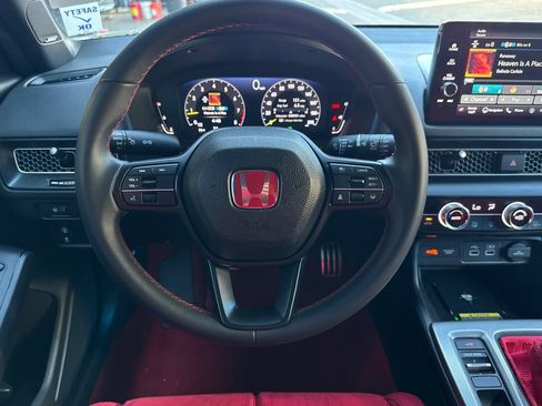 Used 2023 Honda Civic Type R image 14