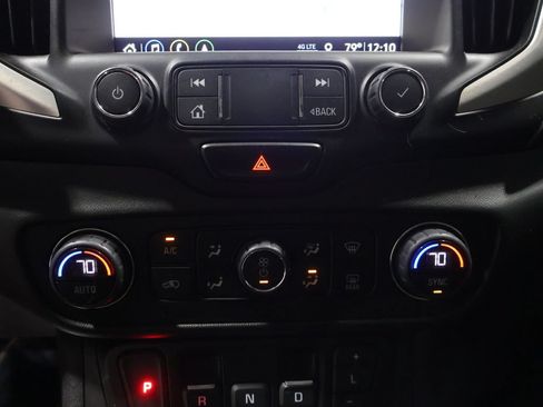 Used 2021 GMC Terrain SLT w/ Infotainment Package II AWD/4WD image 33