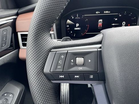 New 2025 Mitsubishi Outlander SEL image 19