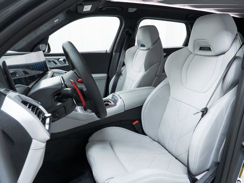 New 2026 BMW XM Label Red image 17