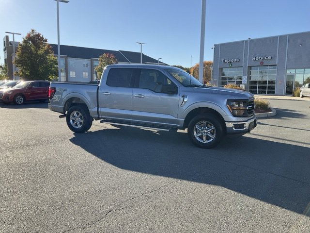 Used 2025 Ford F150 XLT w/ Equipment Group 301A Standard AWD/4WD image 3