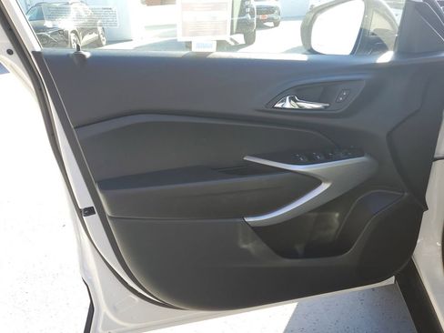 New 2026 Chevrolet Trax RS w/ Sunroof Package image 20