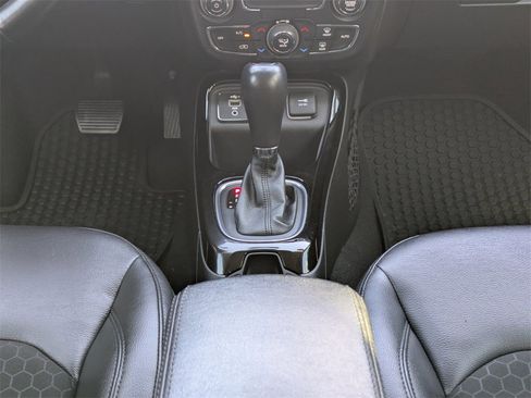 Used 2021 Jeep Compass Latitude image 10