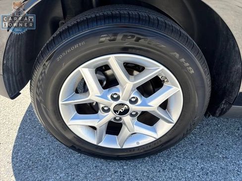 Used 2025 Kia Soul LX w/ LX Technology Package FWD image 15