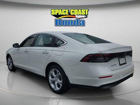 Used 2025 Honda Accord LX image 5