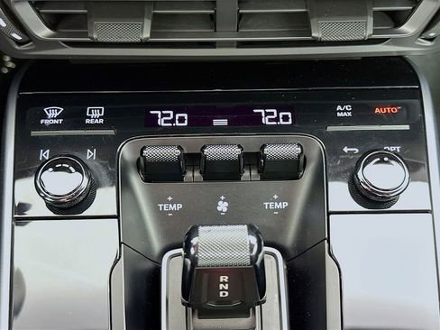 Used 2022 Porsche 911 Turbo S image 17