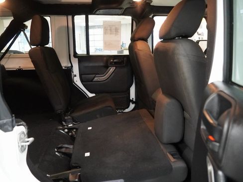 Used 2015 Jeep Wrangler Unlimited Sport w/ Quick Order Package 24S image 28