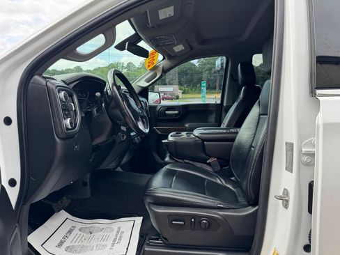 Used 2019 GMC Sierra 1500 SLE w/ X31 Off-Road Package AWD/4WD image 12