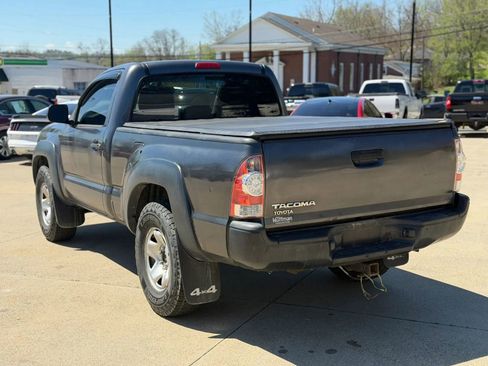 Used 2011 Toyota Tacoma 4x4 Regular Cab image 3