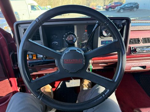 Used 1990 Chevrolet Silverado 2500 4x4 Extended Cab image 38