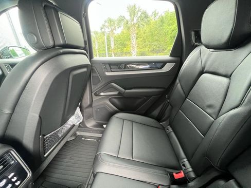 New 2025 Porsche Cayenne image 24