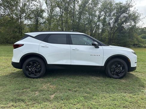 New 2025 Chevrolet Blazer LT w/ Midnight/Sport Edition image 5