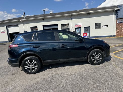 Used 2018 Toyota RAV4 LE w/ All Weather Liner Package AWD/4WD image 6