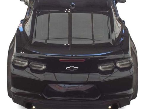 Used 2023 Chevrolet Camaro LT RWD image 5