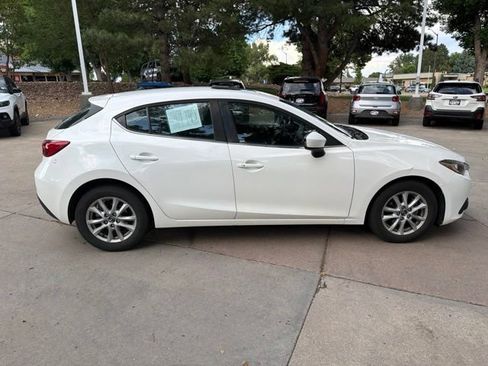 Used 2016 MAZDA MAZDA3 i Touring FWD image 6