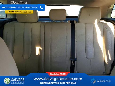 Used 2015 Land Rover Range Rover Evoque Pure image 13