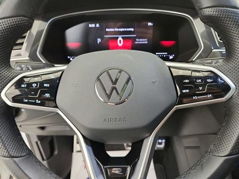Used 2024 Volkswagen Tiguan SE R-Line AWD/4WD image 15
