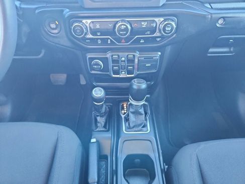 Used 2023 Jeep Wrangler Sport S image 11