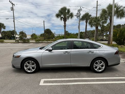 Used 2025 Honda Accord LX image 3