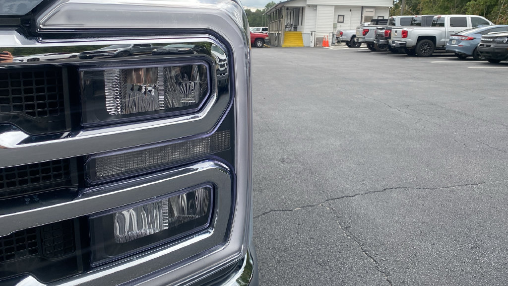 New 2027 Ford F250 Lariat w/ Lariat Premium Package AWD/4WD image 9