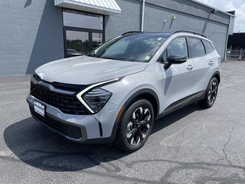 Used 2024 Kia Sportage X-Line w/ X-Line Premium Package AWD/4WD image 3